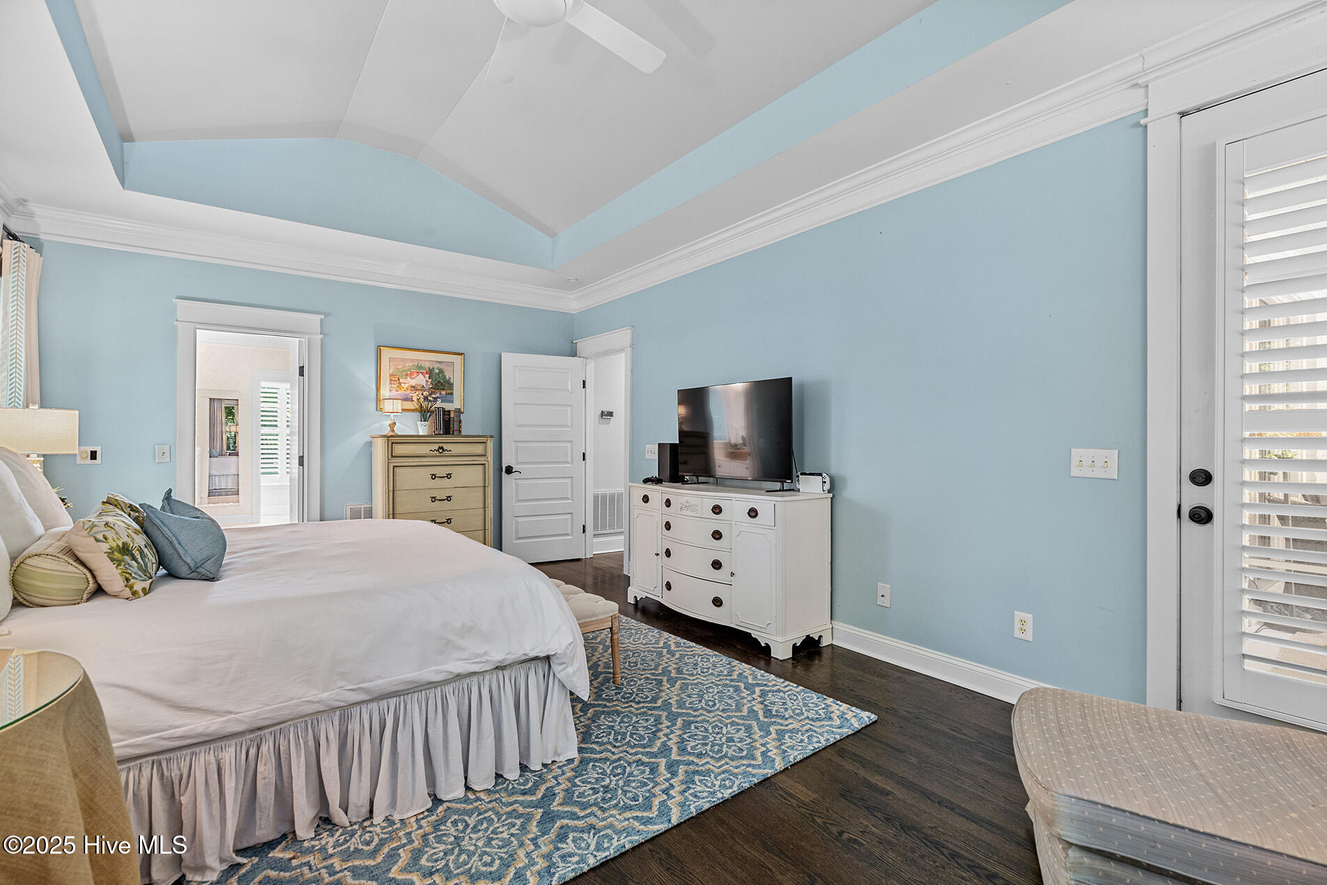 100541349 | Photo 15