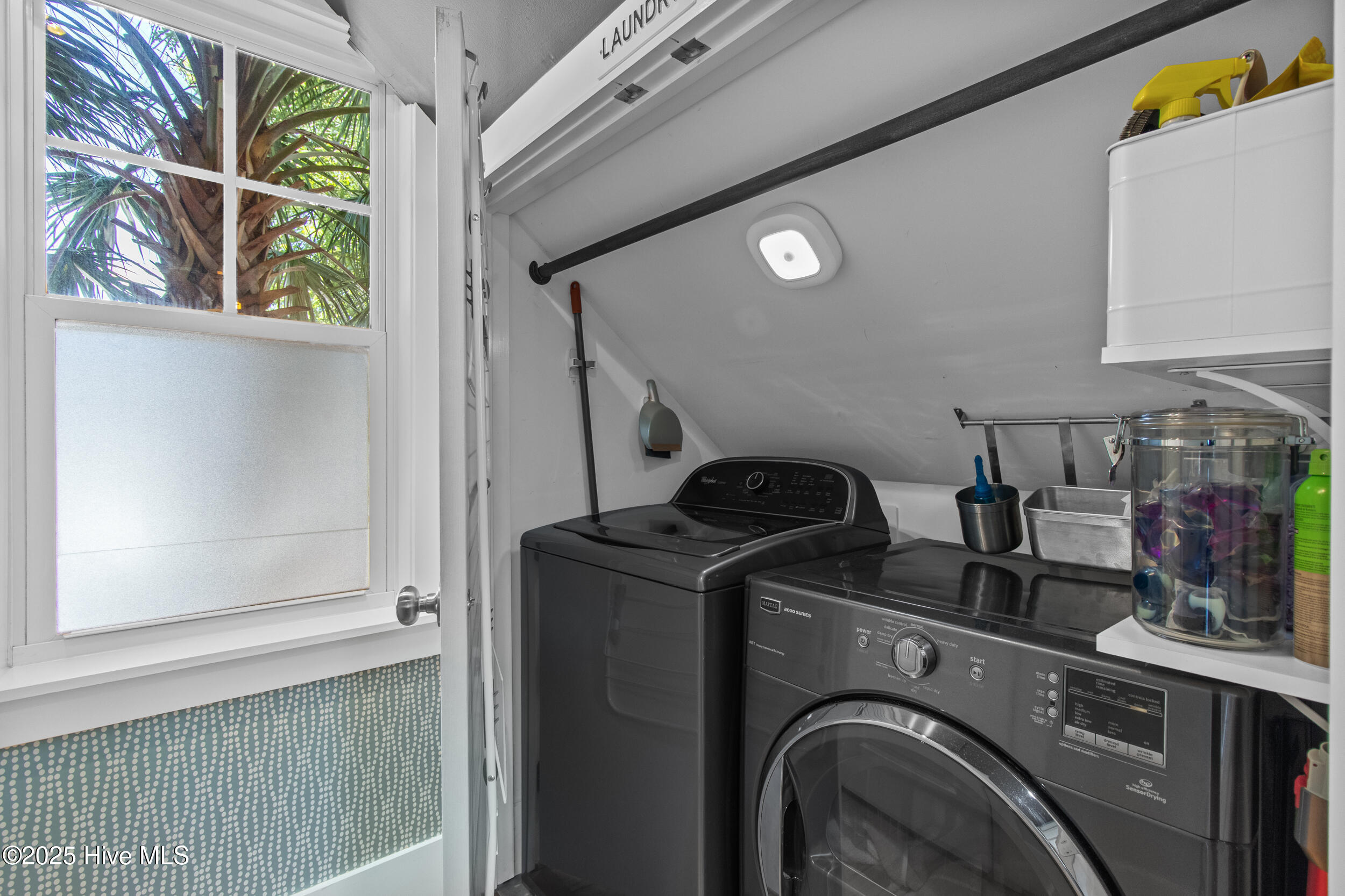 100532640 | Photo 15