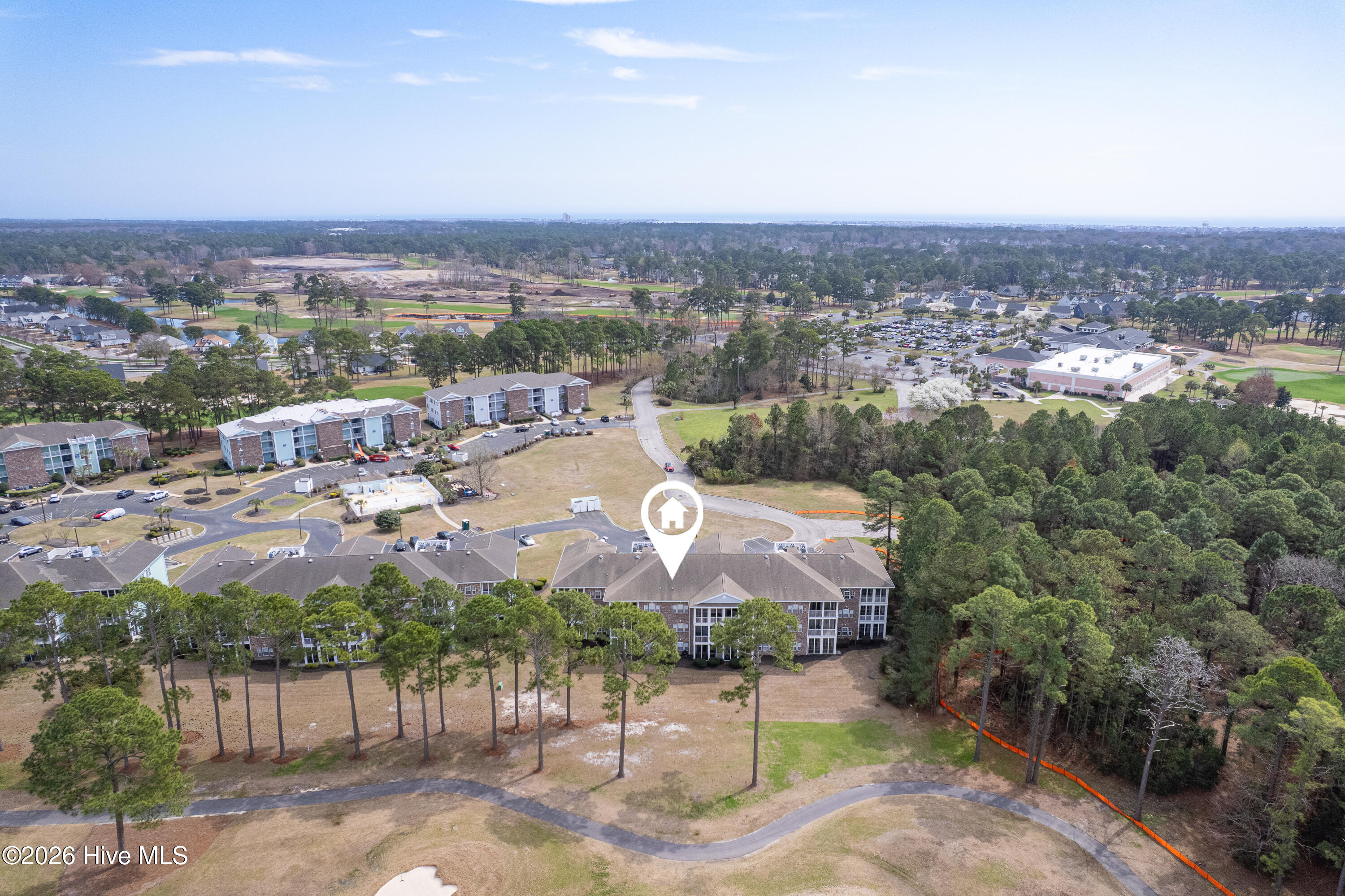 100561043 | Photo 42