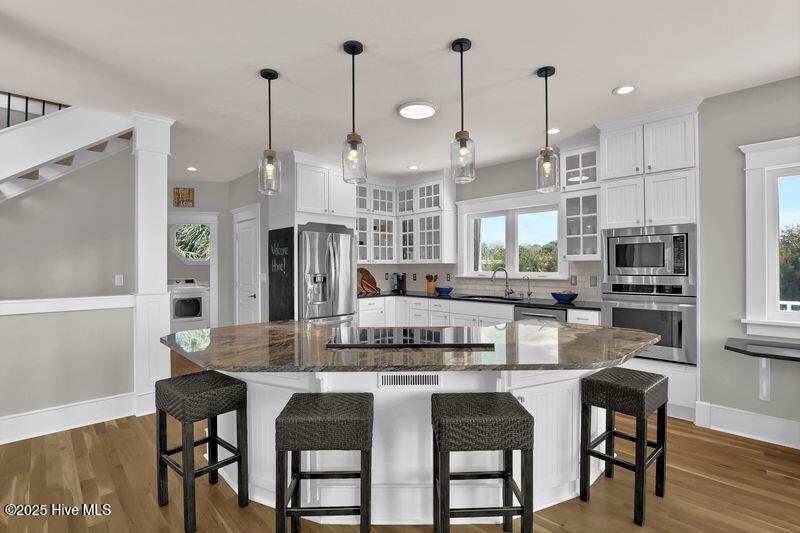 100533910 | Photo 12