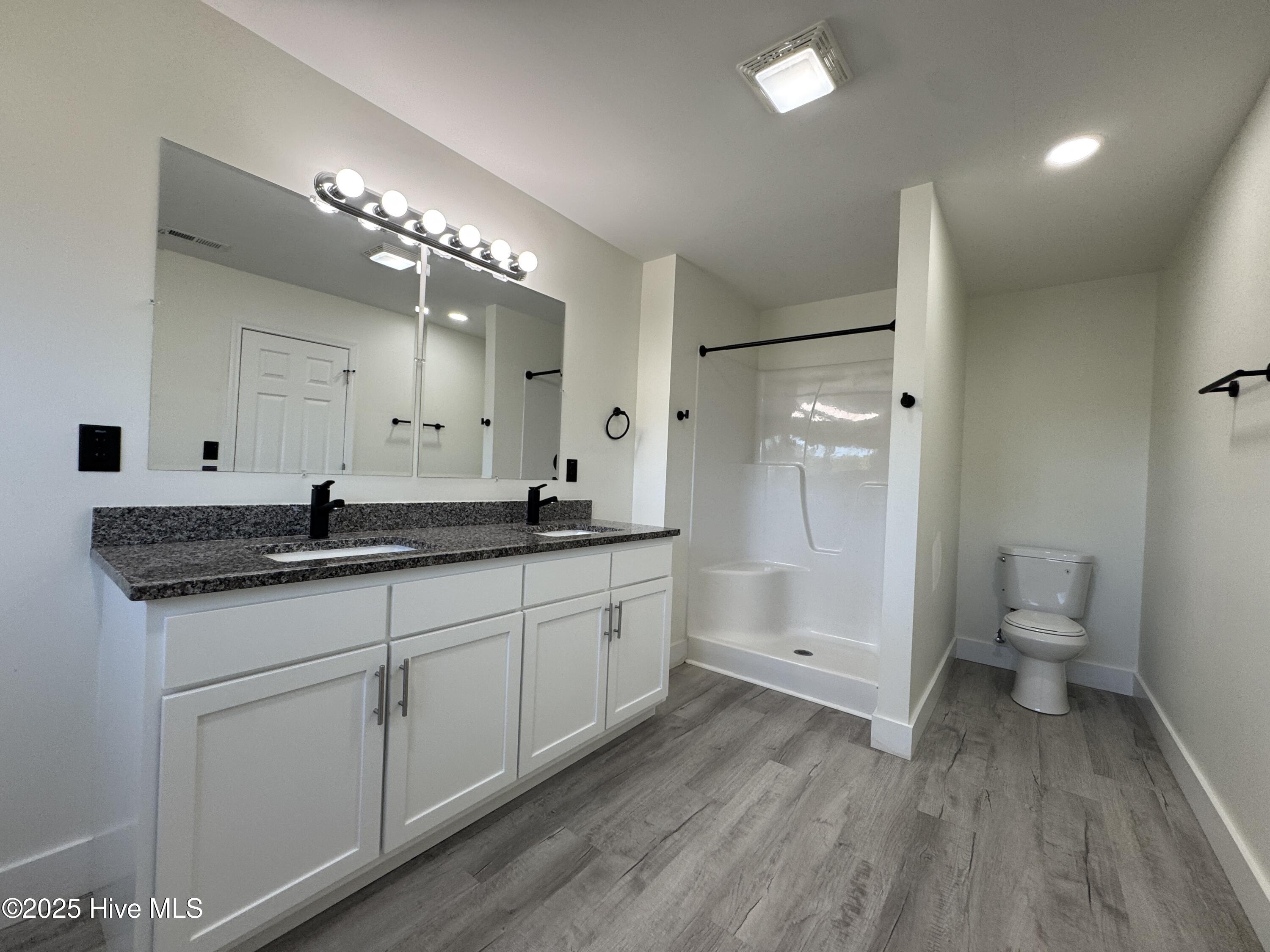 100539519 | Photo 21