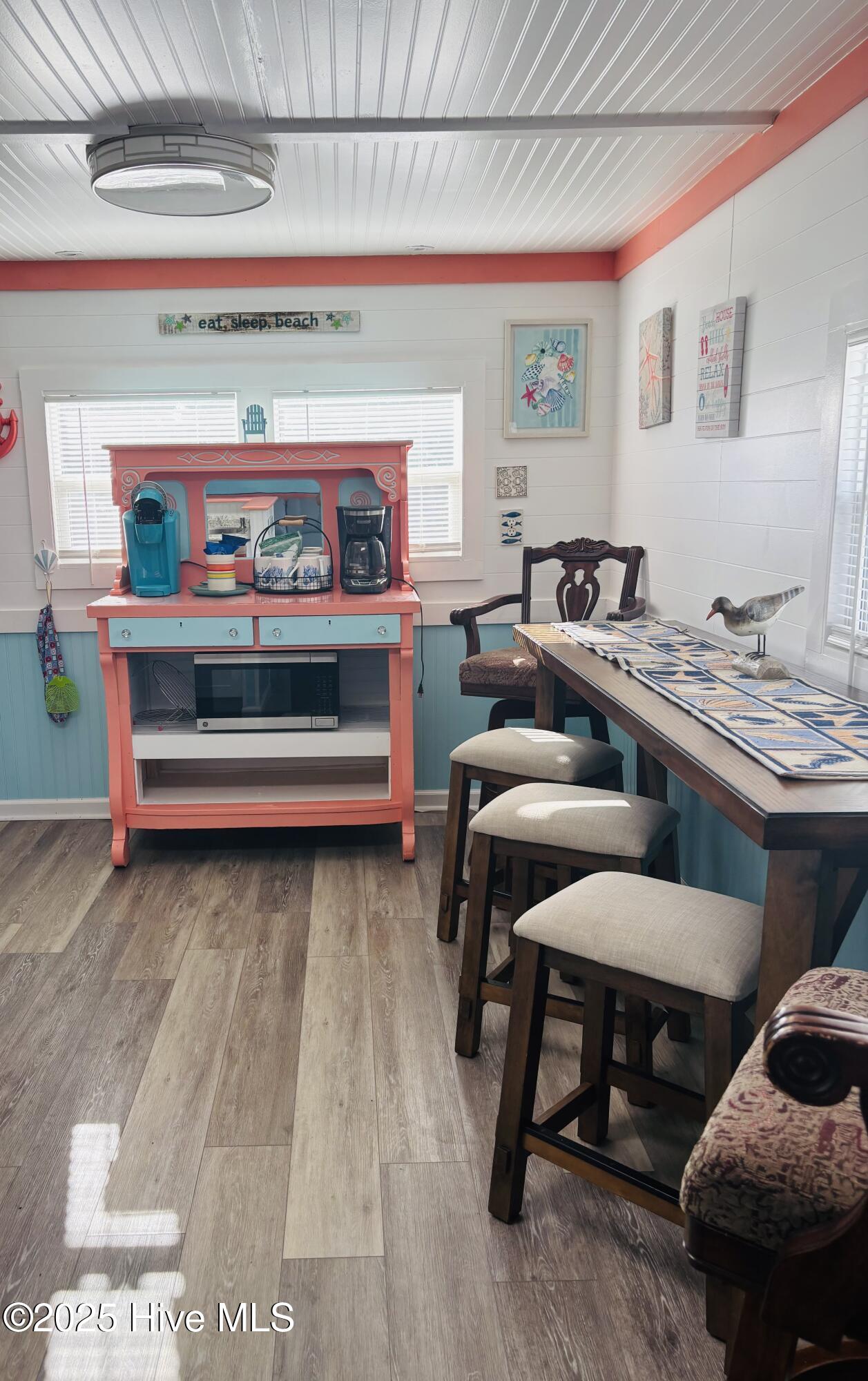 100528593 | Photo 13