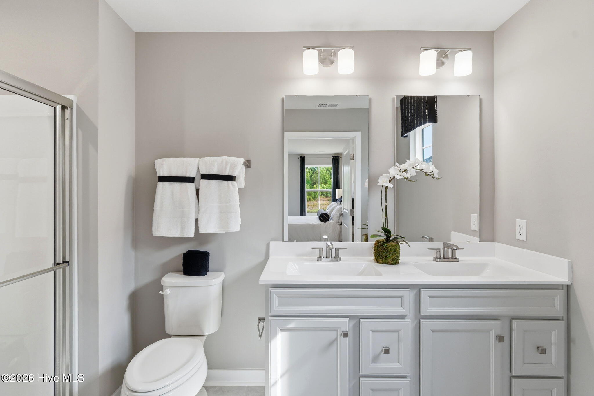 100569541 | Photo 22