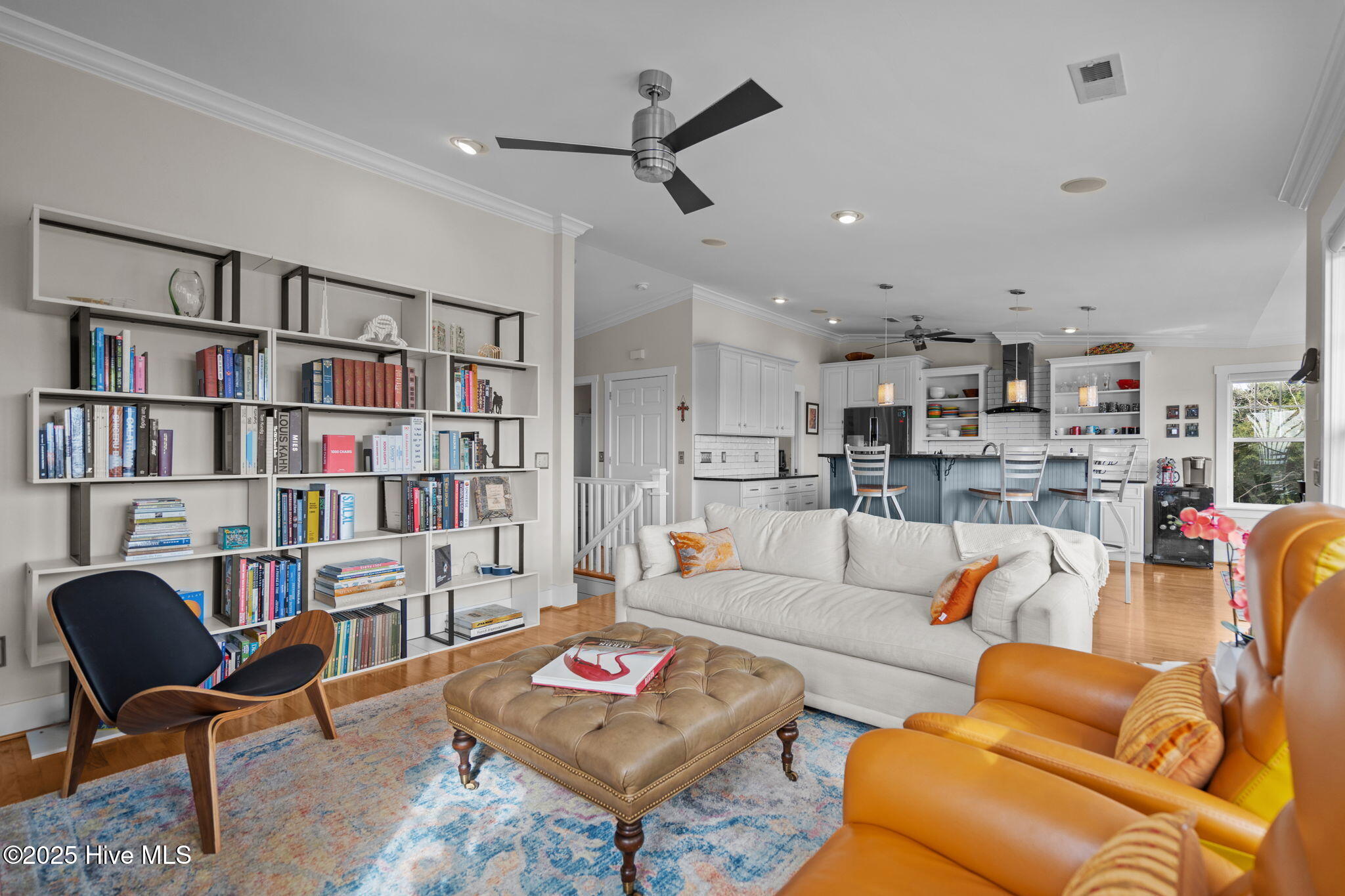 100528762 | Photo 26