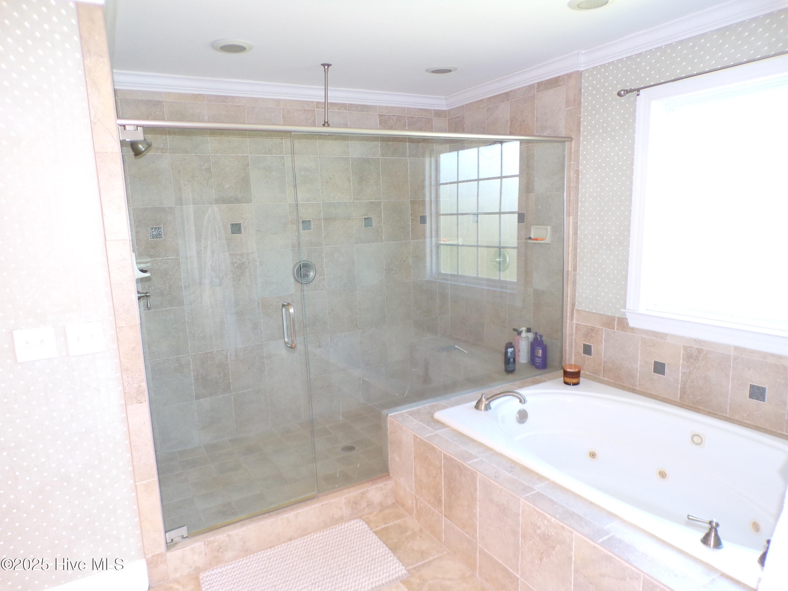 100540211 | Photo 14