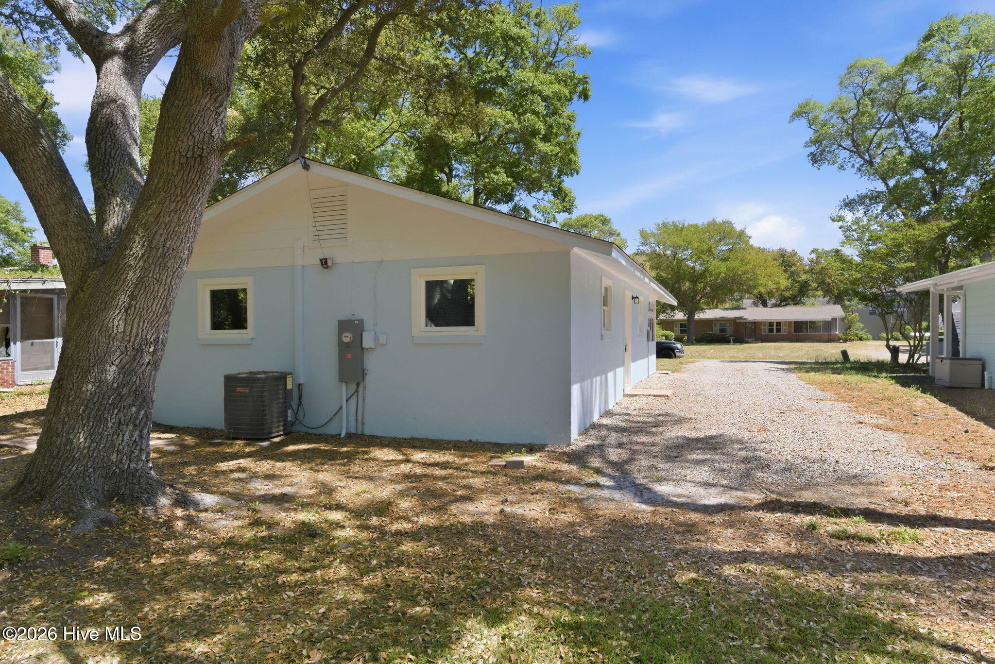 100569576 | Photo 28