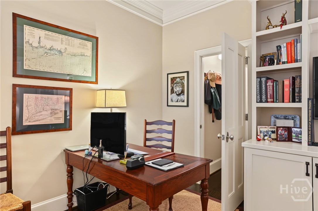 Study (optional 4th bedroom) with access to a full bathroom