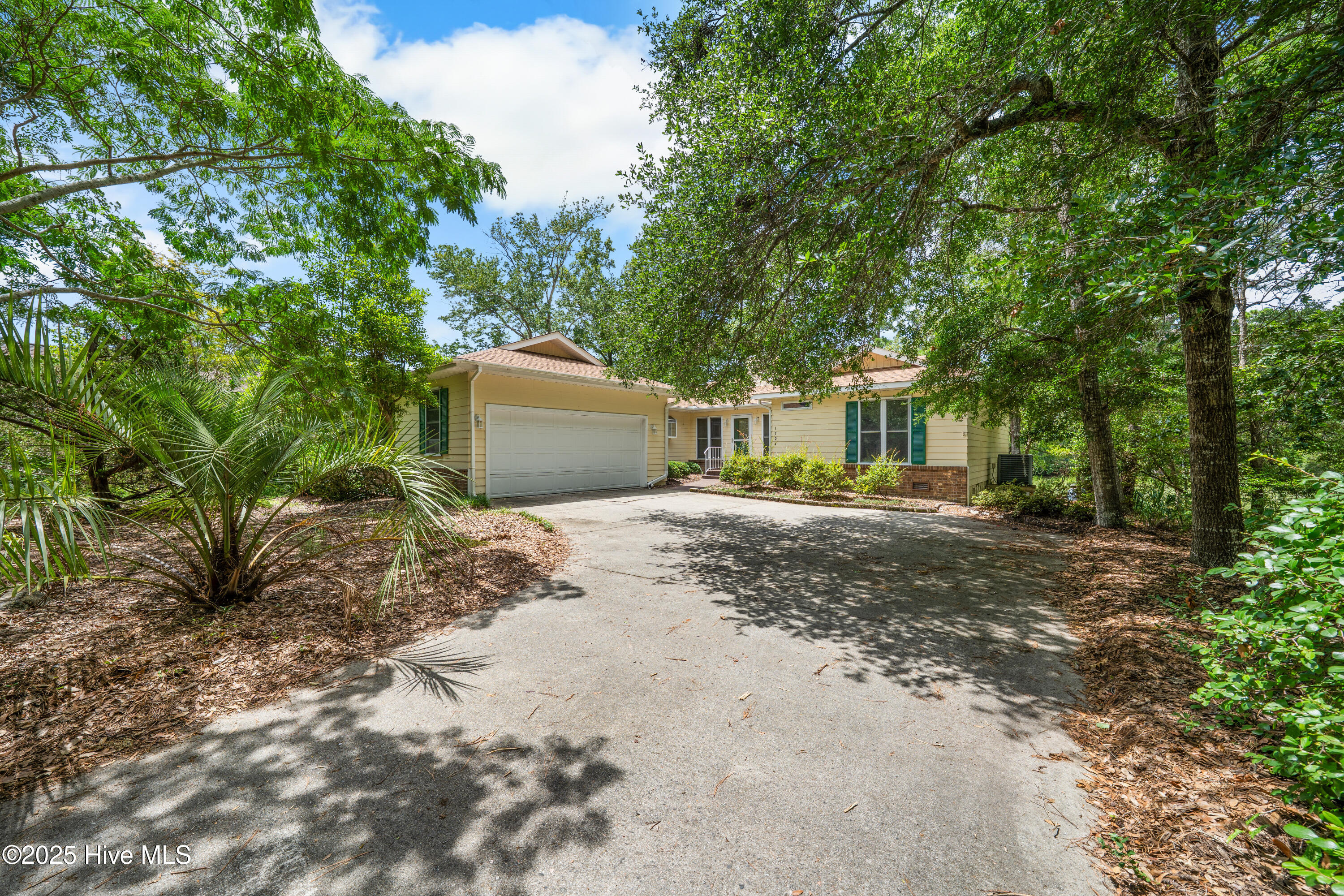 1724 Salt Marsh Circle SW, Ocean Isle Beach, NC 28469 – photo 3: 1724SaltMarshCircle-103