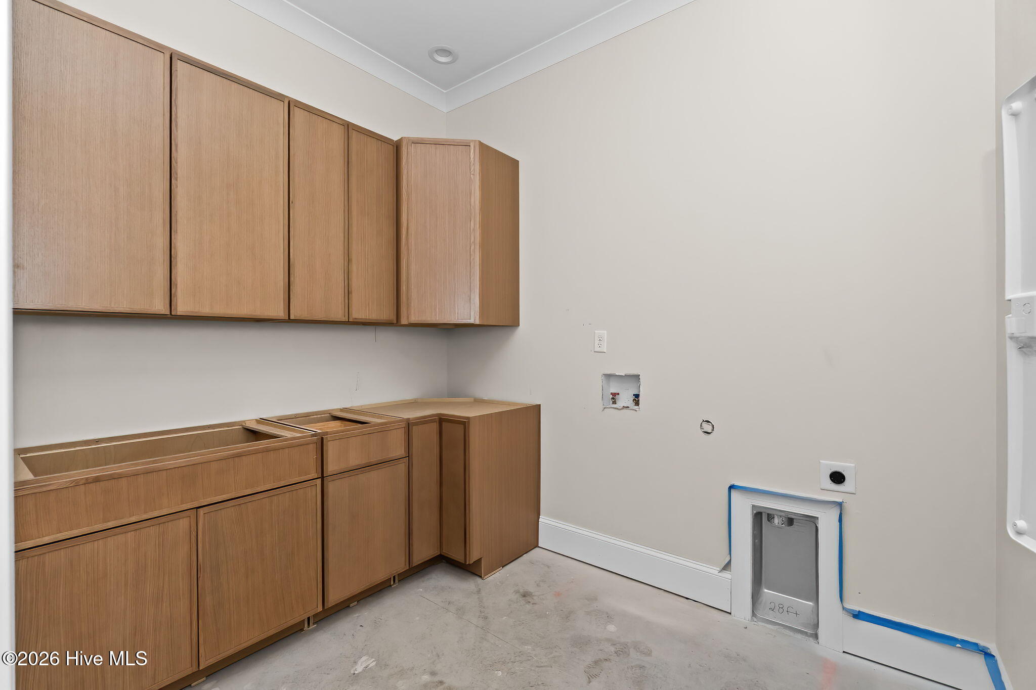 100568131 | Photo 34