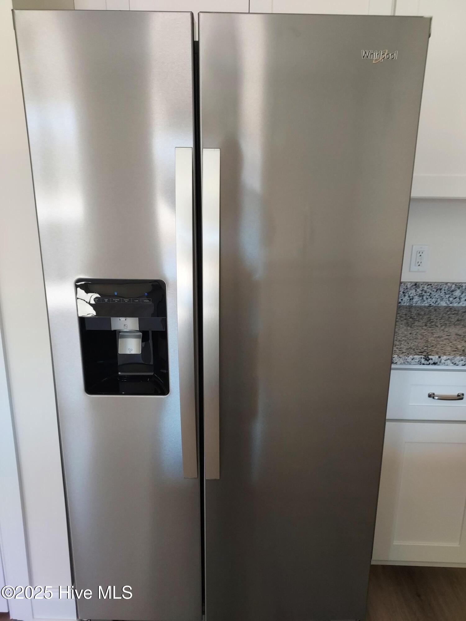 100506842 | Photo 15