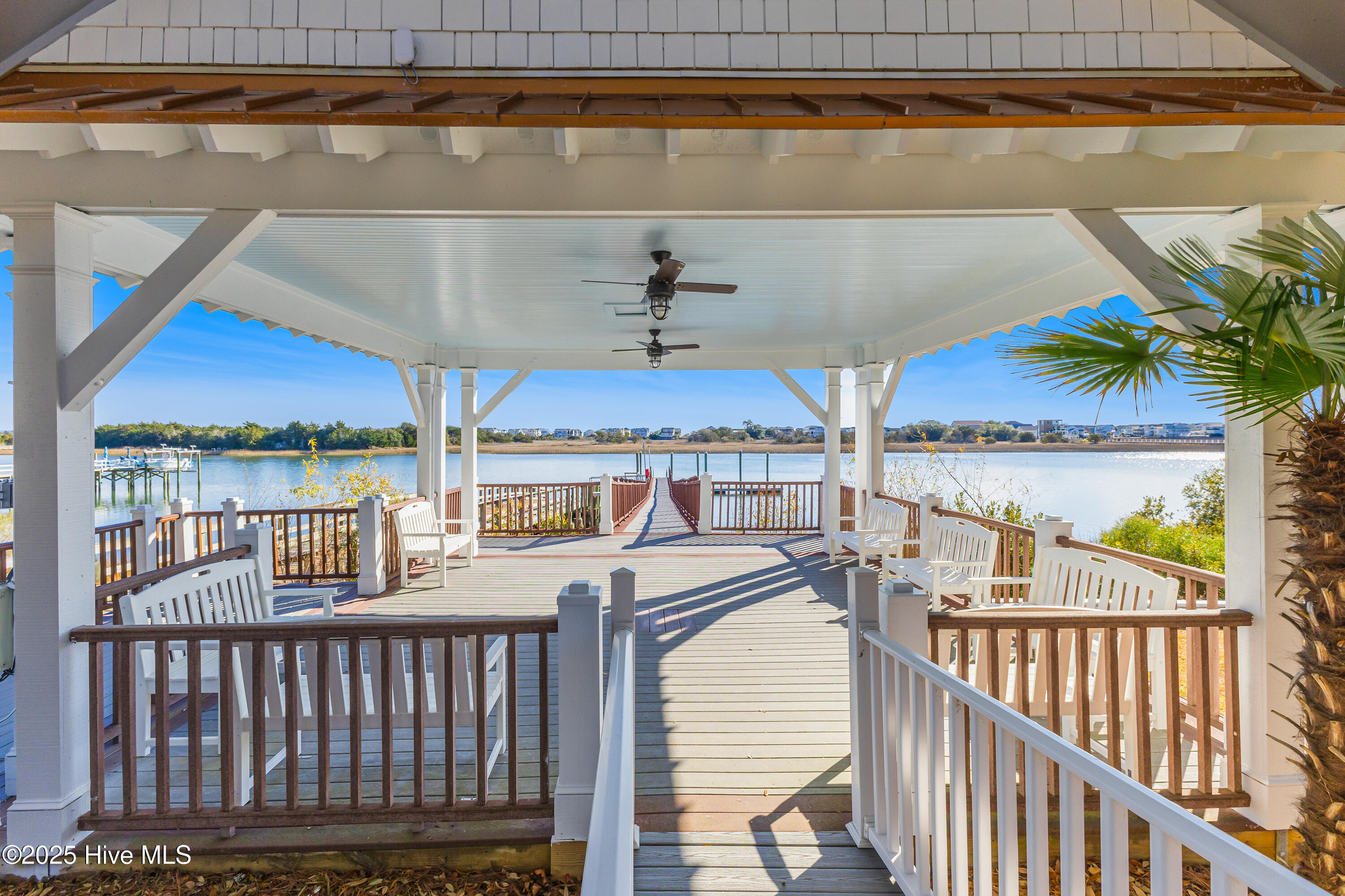 100553123 | Photo 14