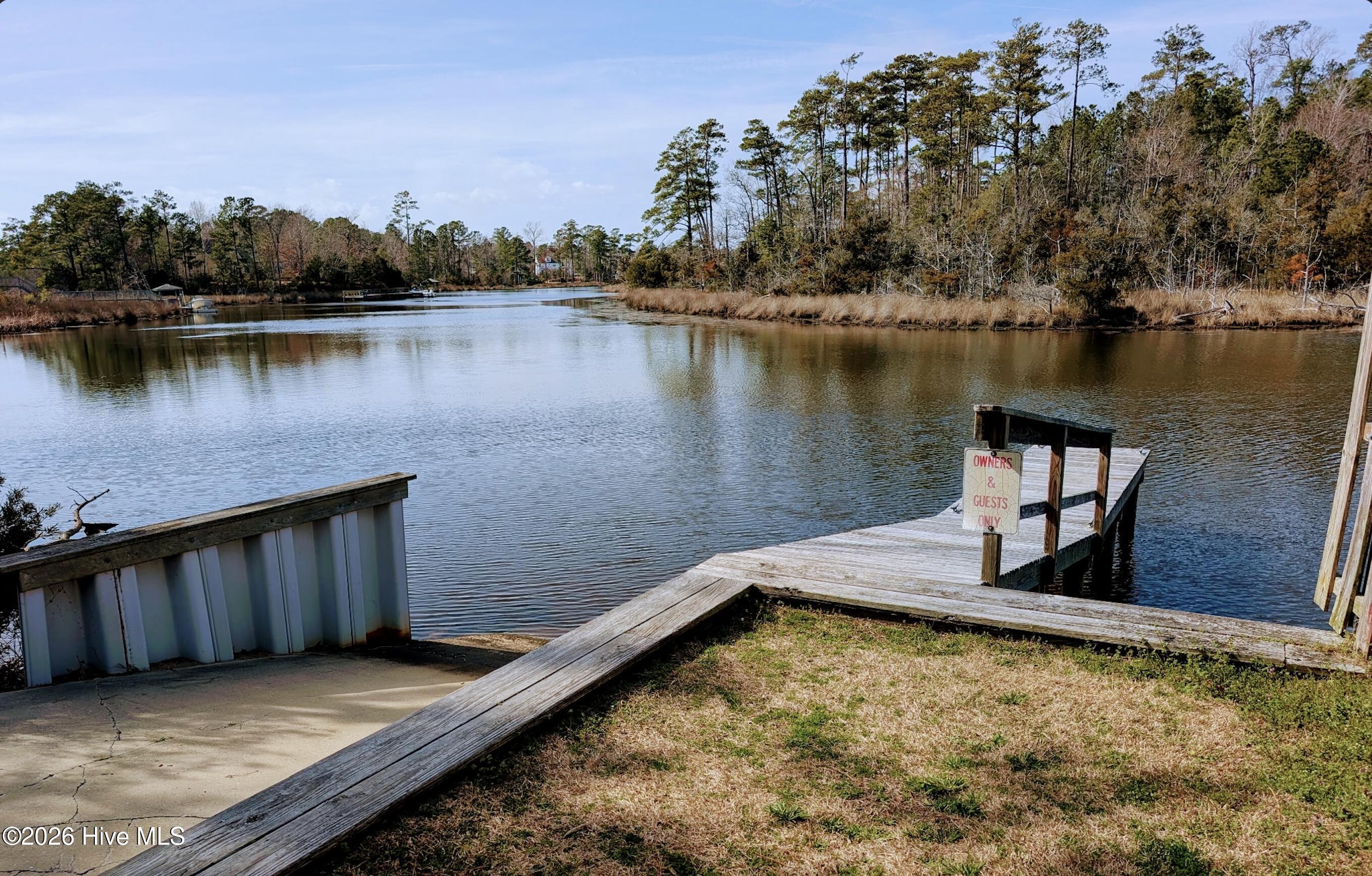 100558497 | Photo 71