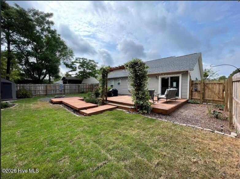 100553857 | Photo 22