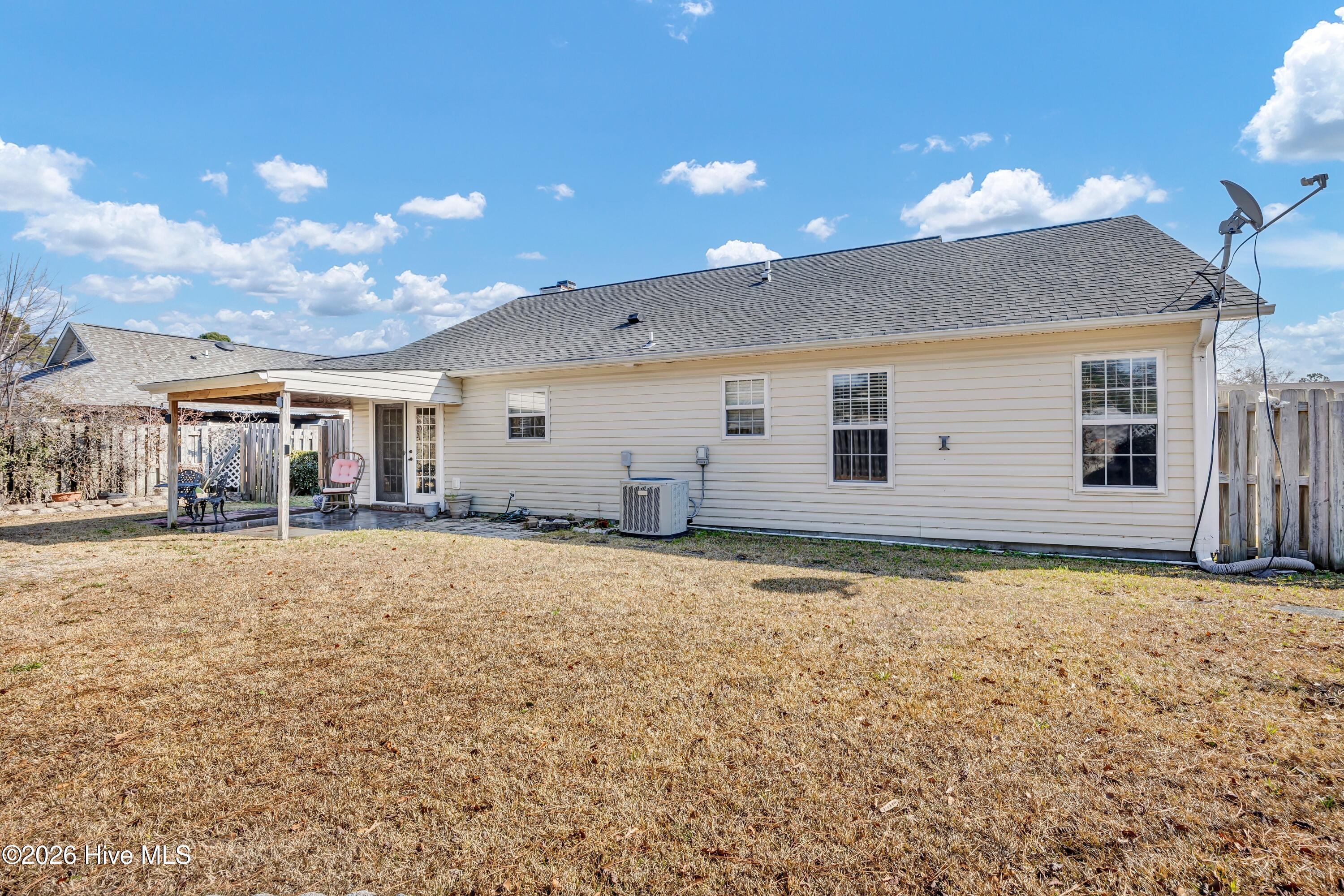 100554189 | Photo 20