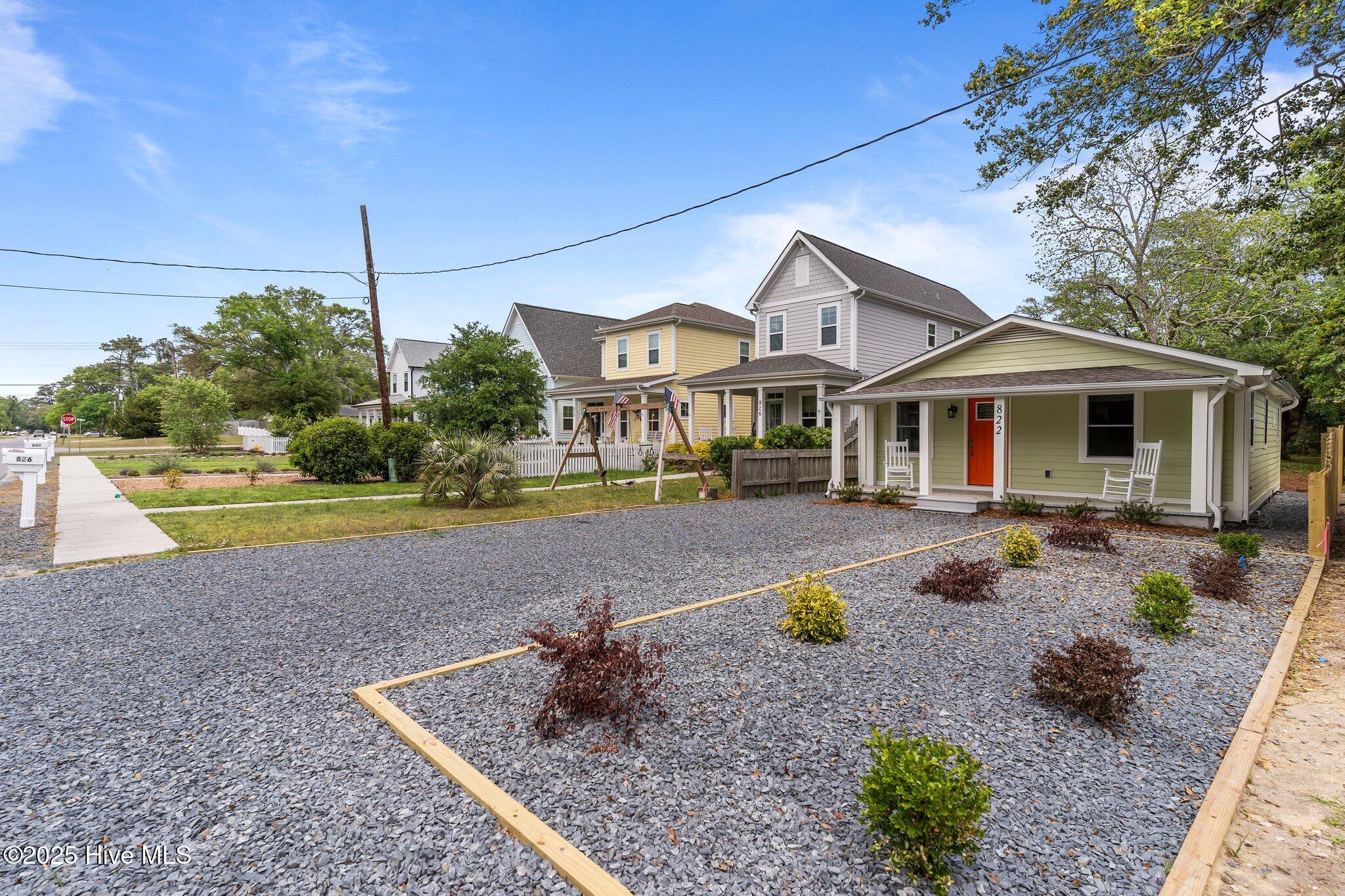 100503074 | Photo 12