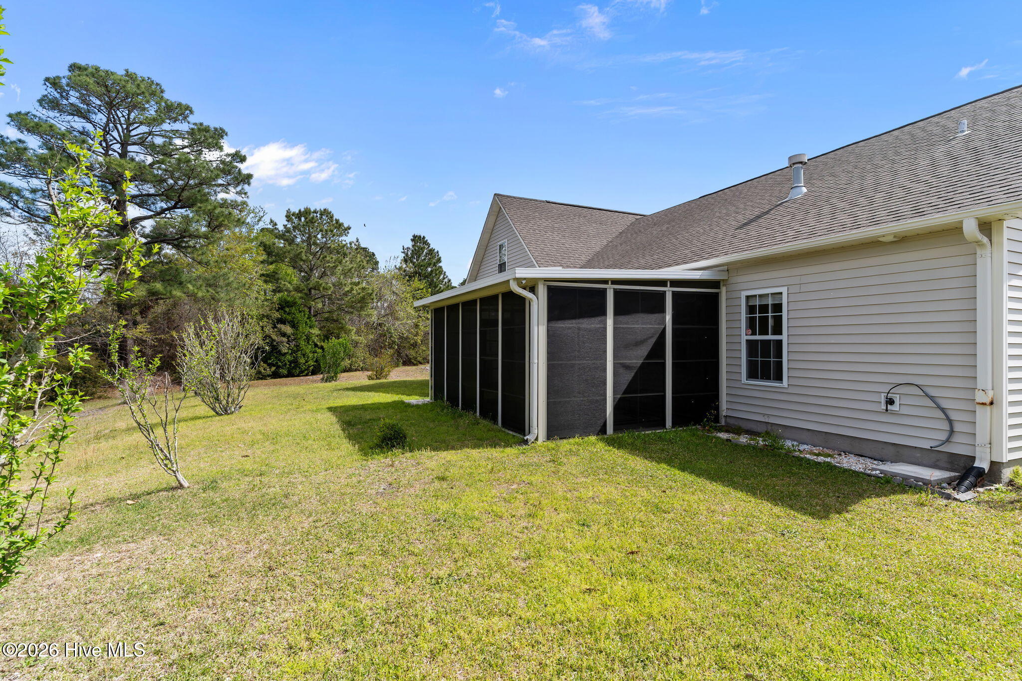 100565536 | Photo 49