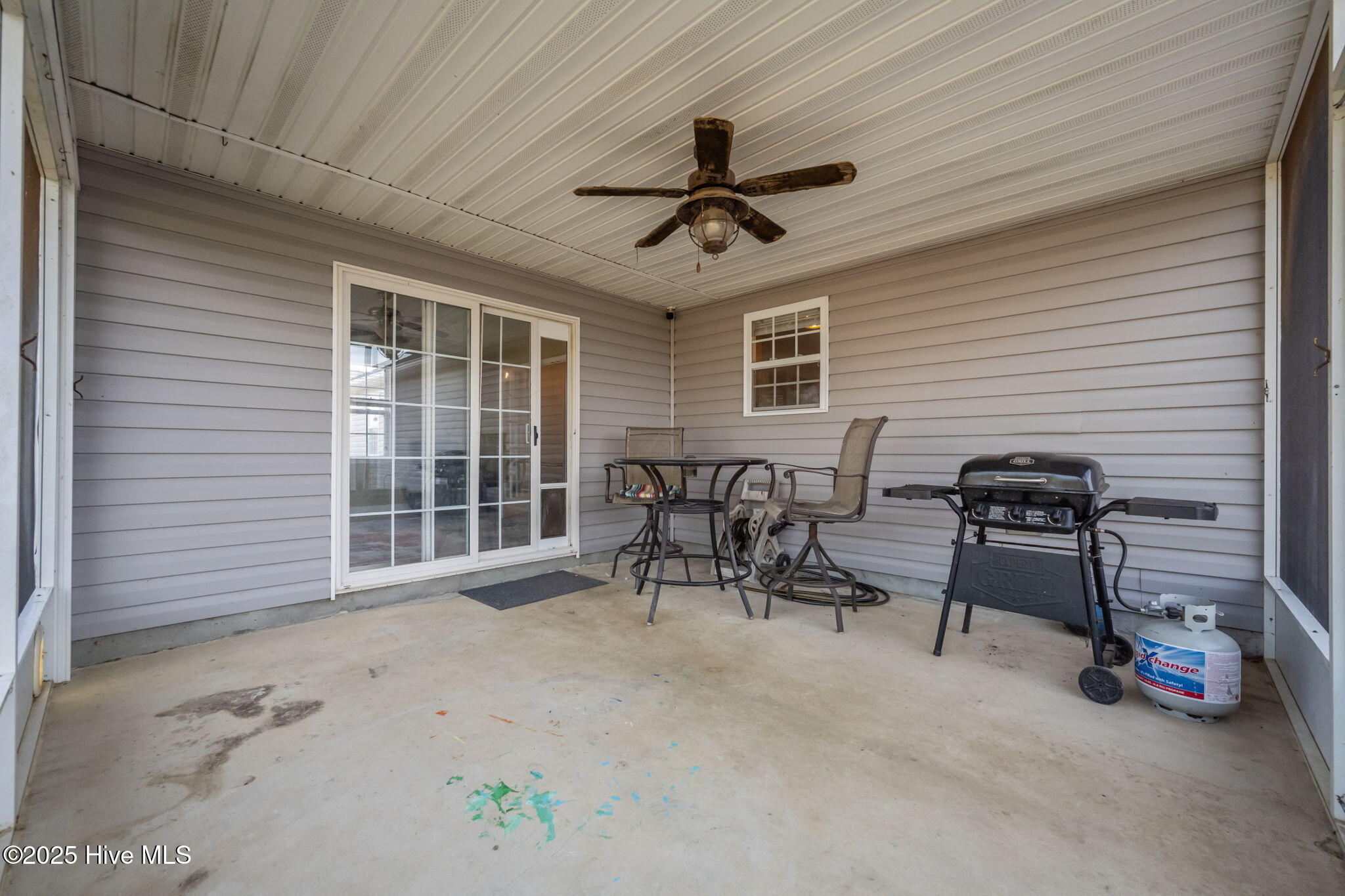 100546137 | Photo 34