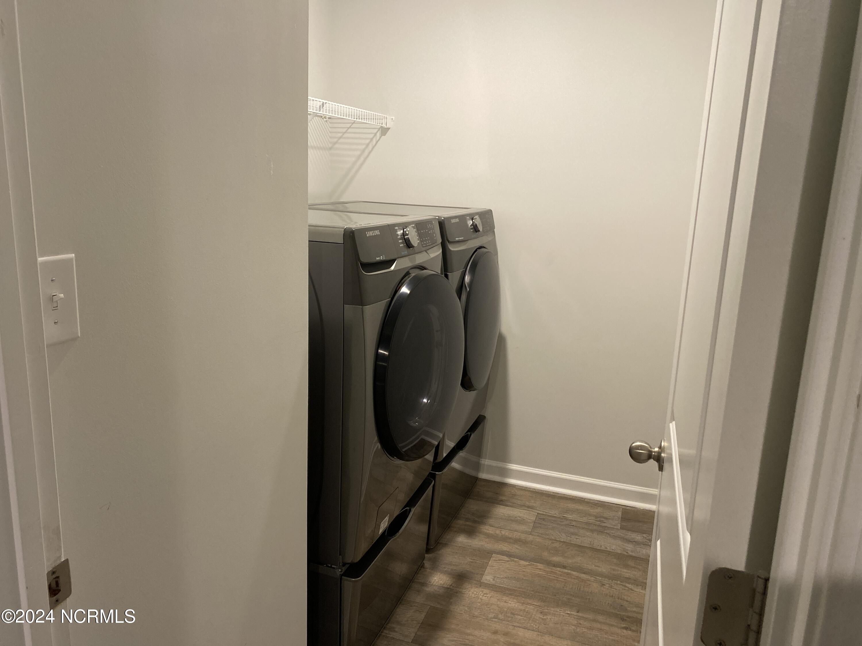 100559230 | Photo 11