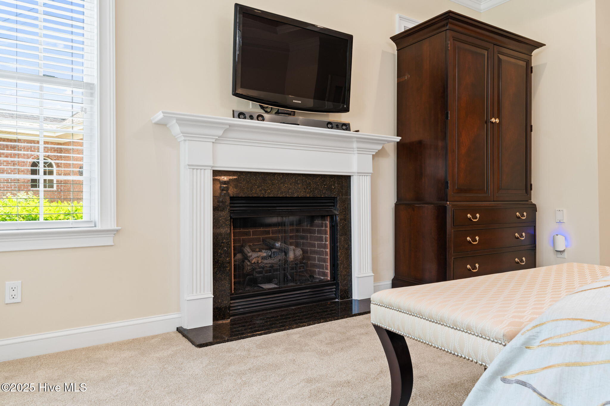 100518405 | Photo 32