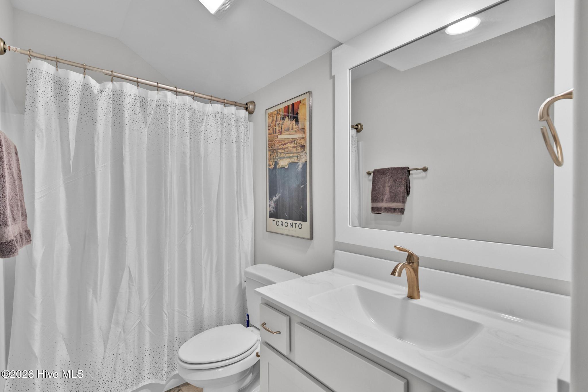 100554961 | Photo 38