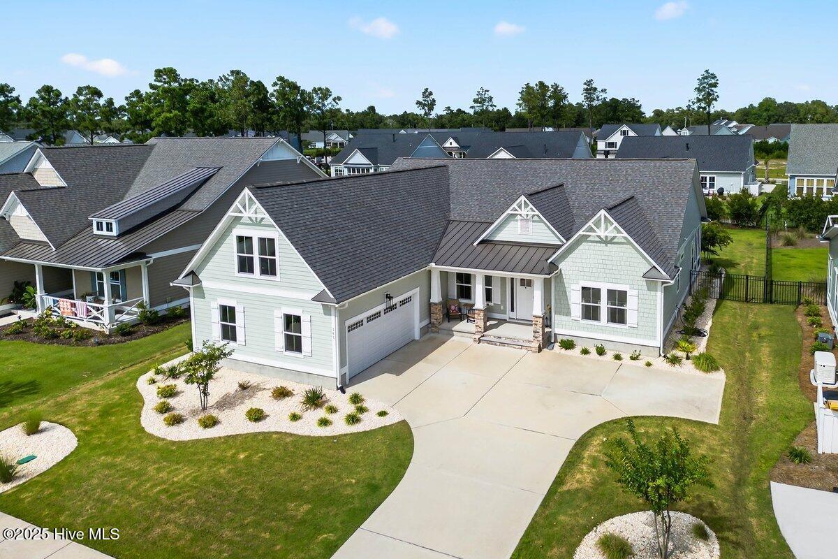 100524636 | Photo 24