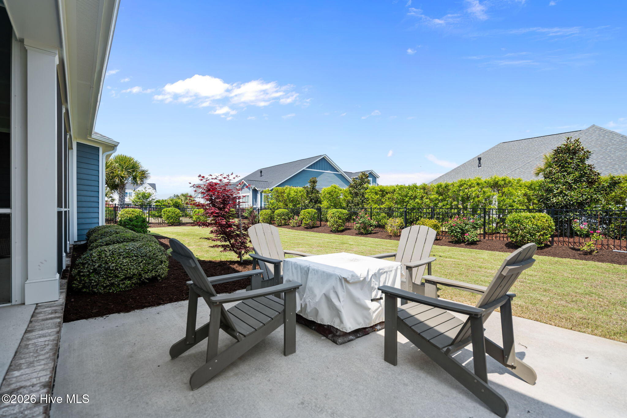 100567182 | Photo 45