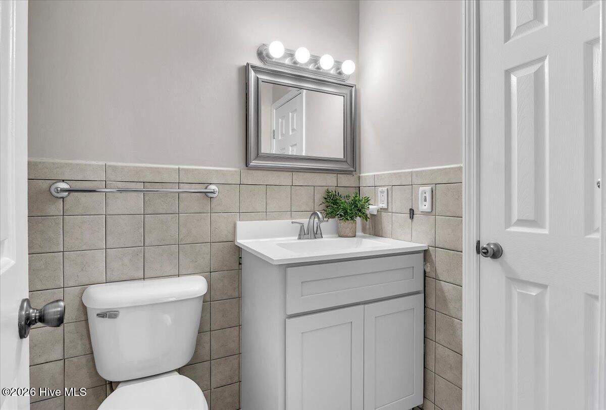 100568234 | Photo 32