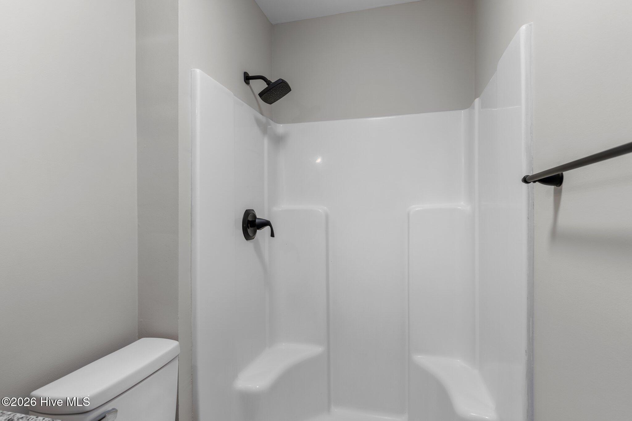 100565662 | Photo 19