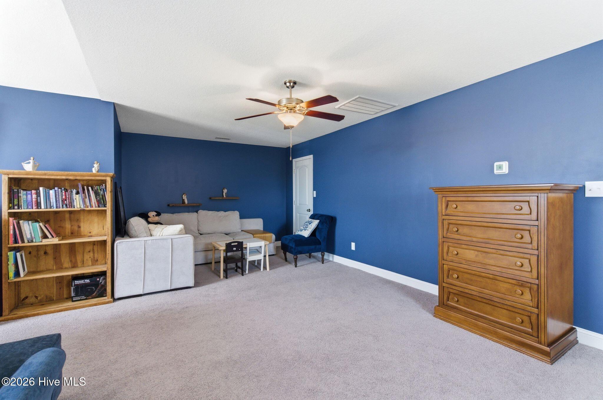 100558207 | Photo 32