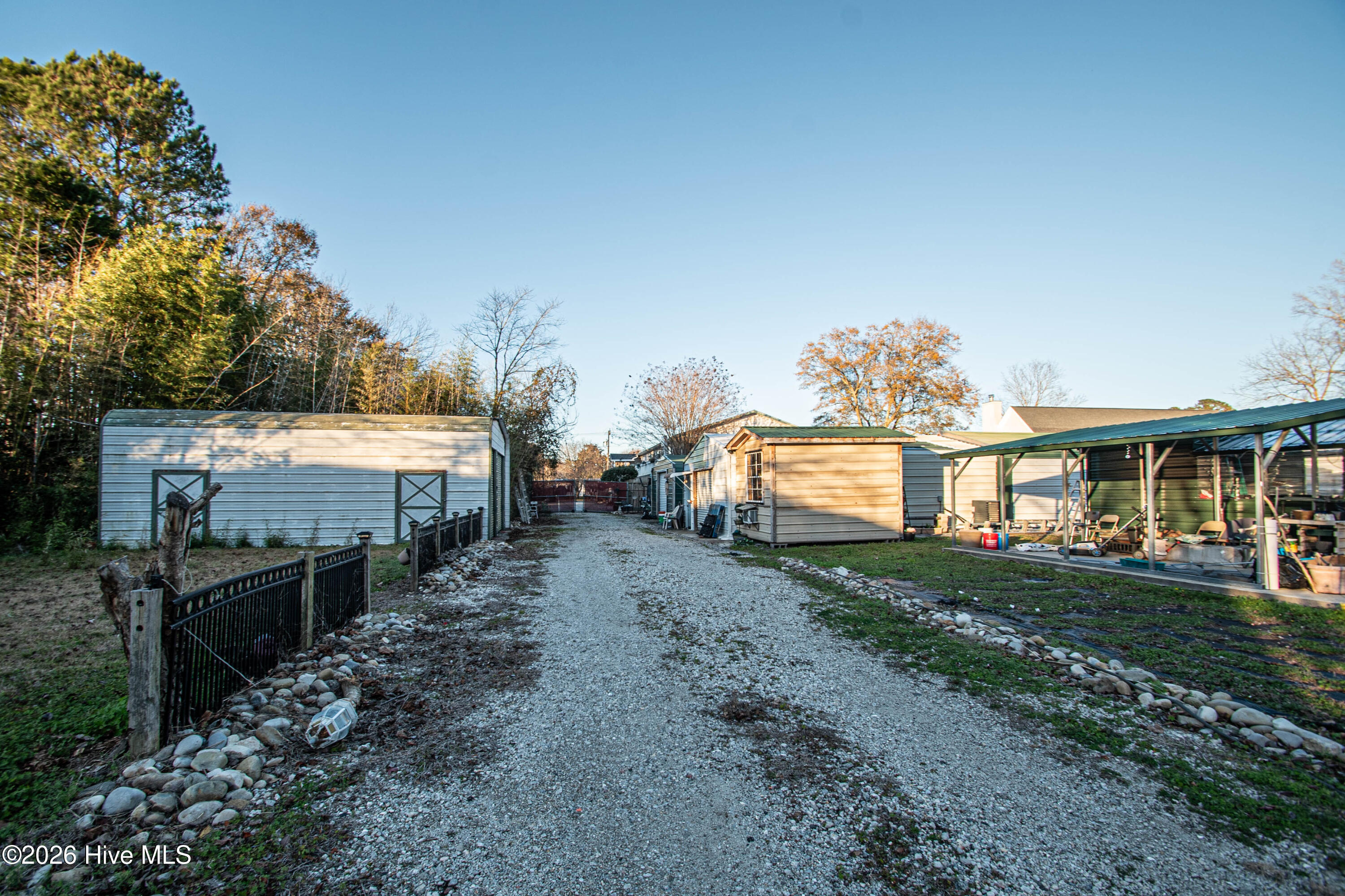 100554642 | Photo 43