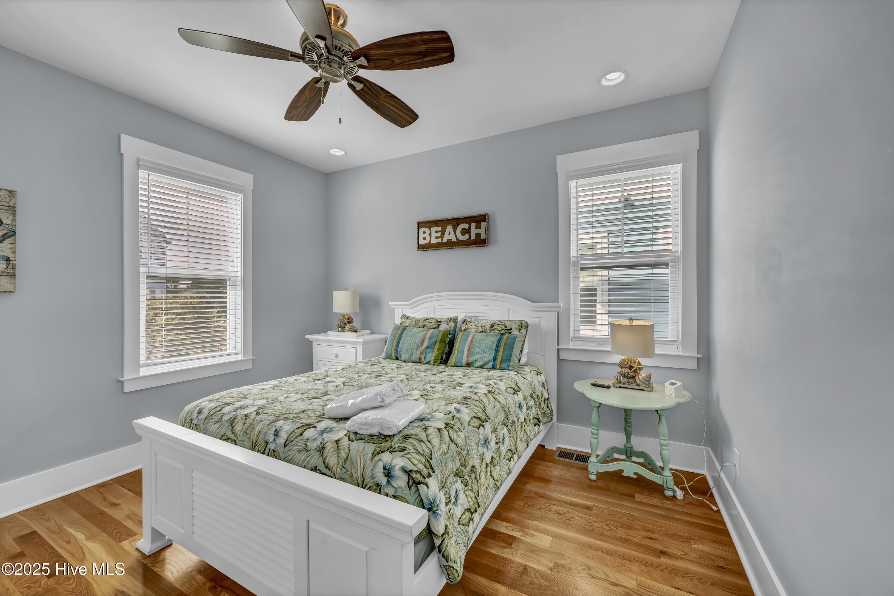 100535596 | Photo 41