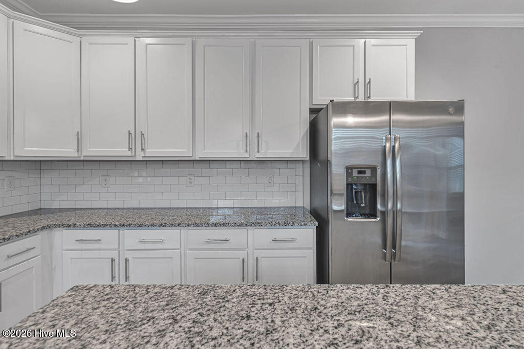 100548703 | Photo 15