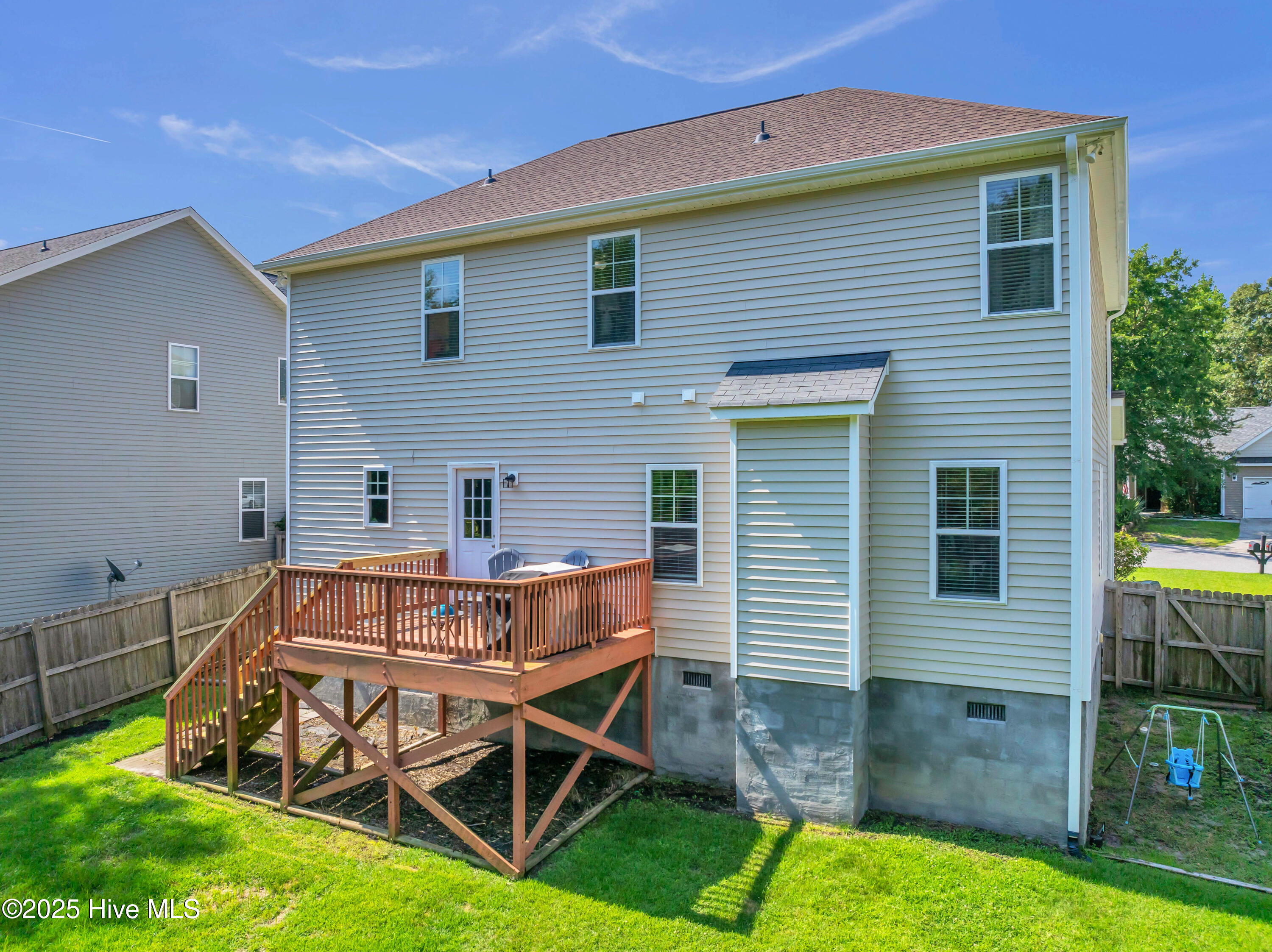 100517192 | Photo 39