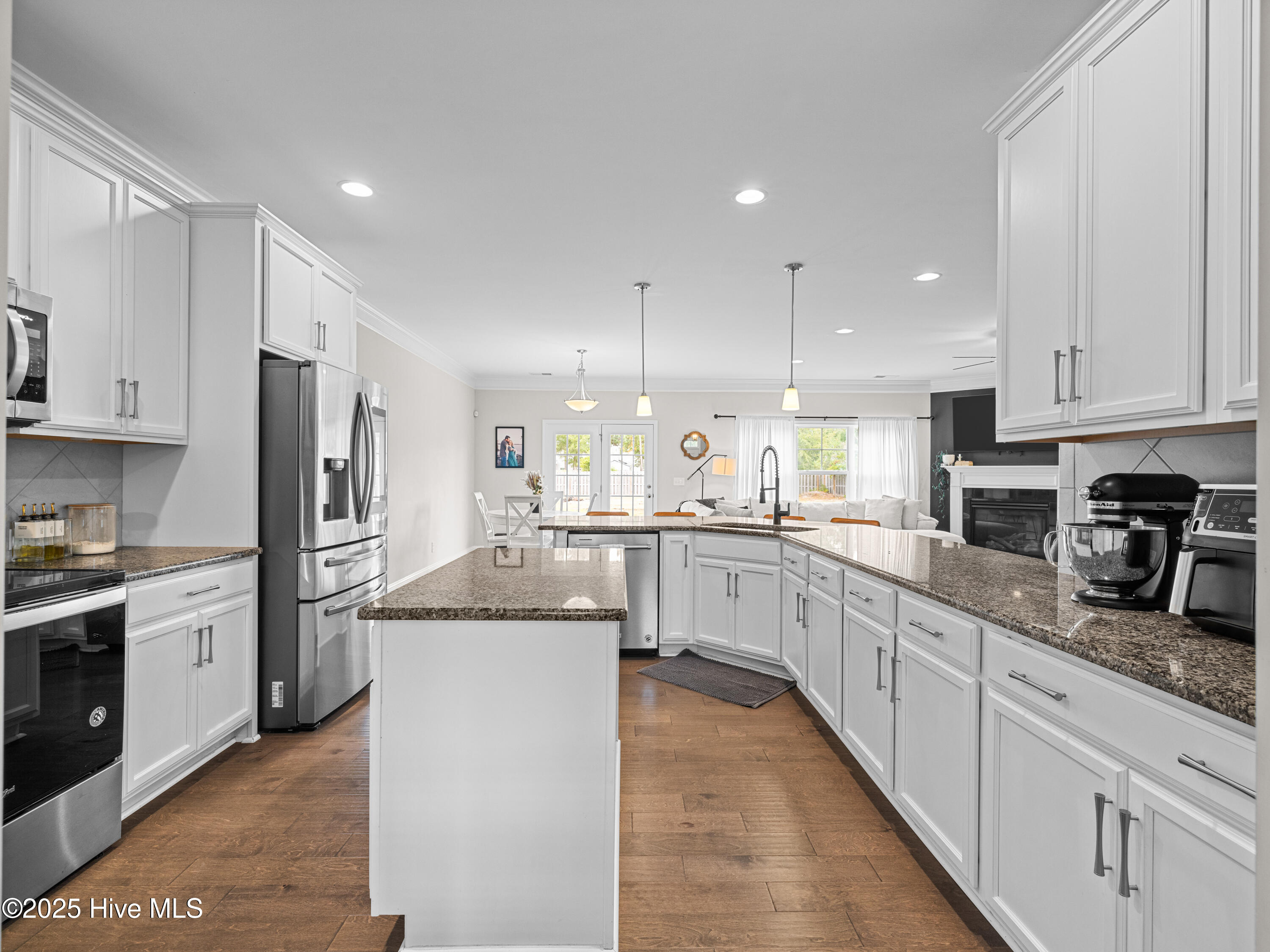 100535765 | Photo 29