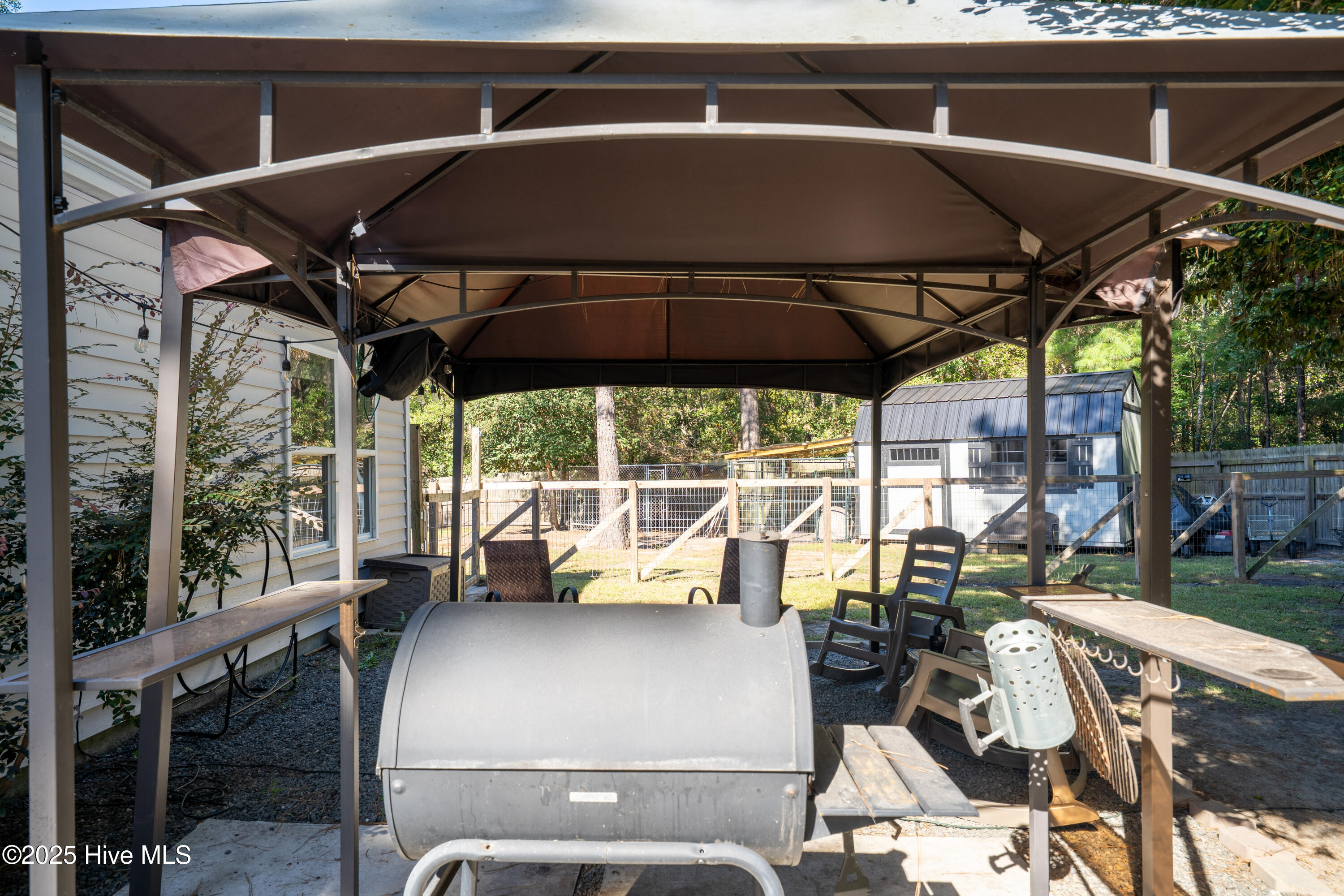 100538063 | Photo 57