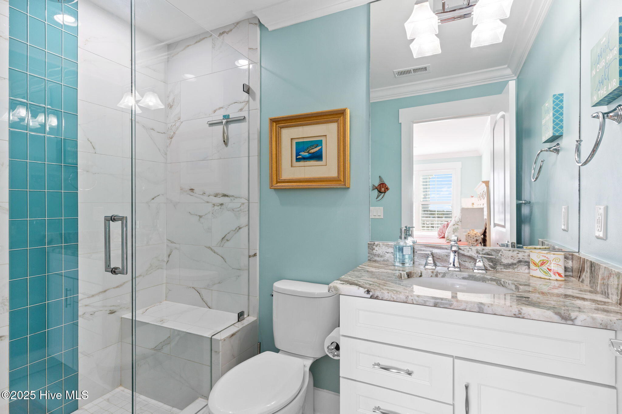 100541677 | Photo 28