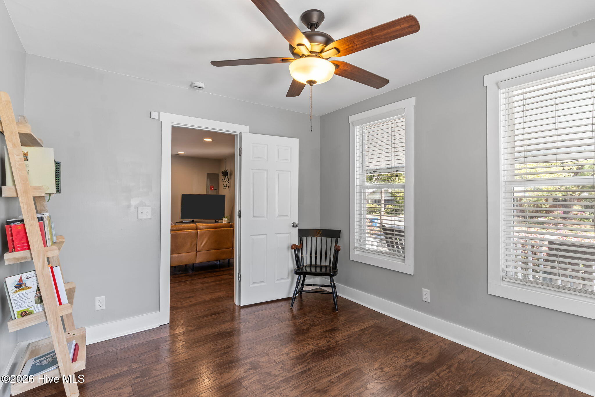 100564930 | Photo 26