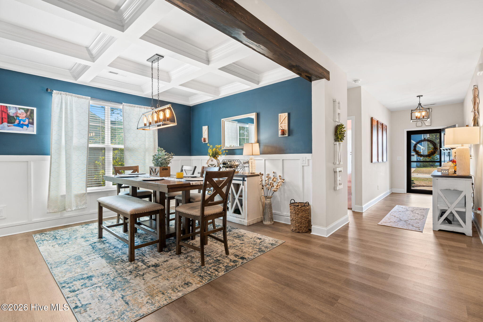 100569601 | Photo 13