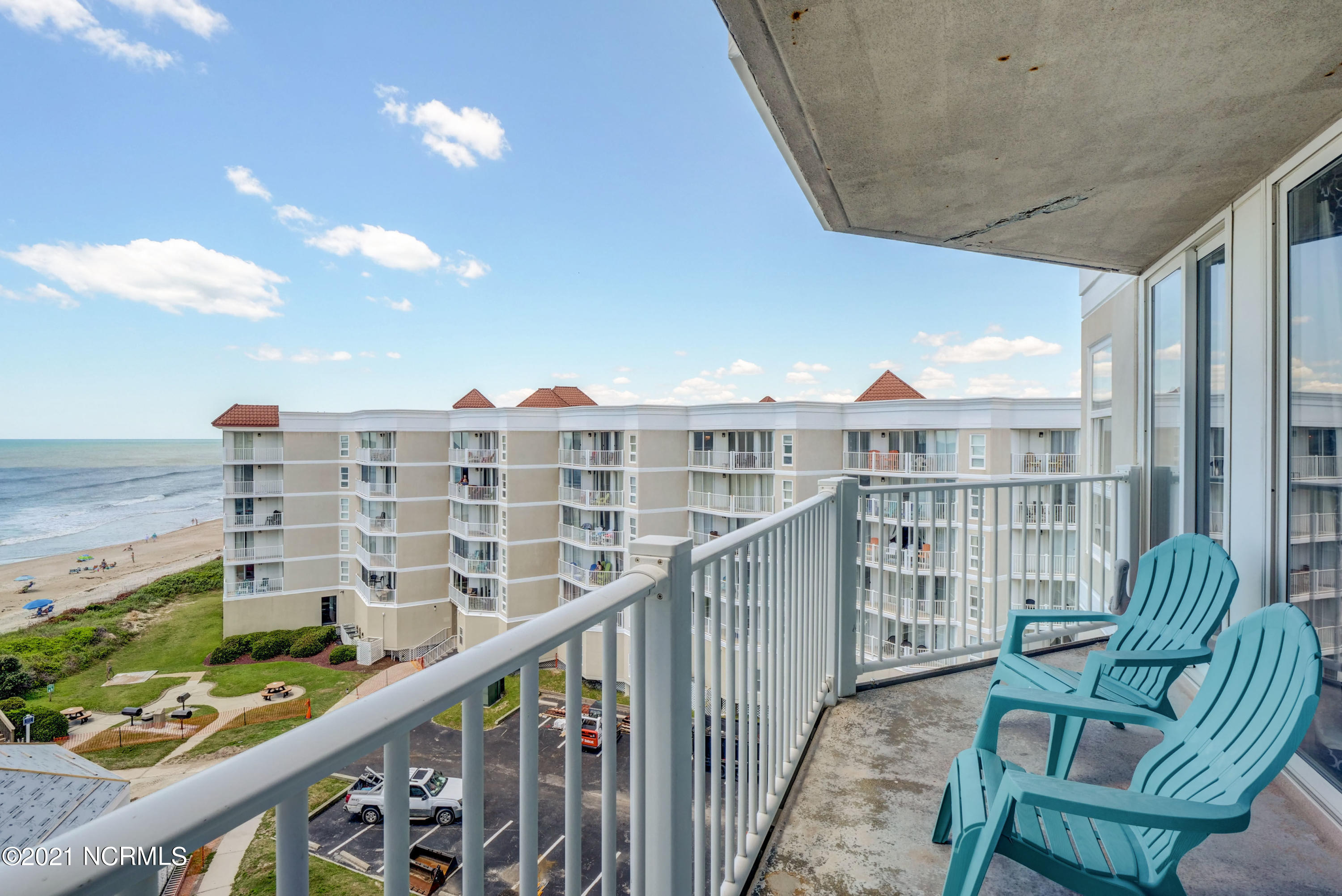 100527601 | Photo 15