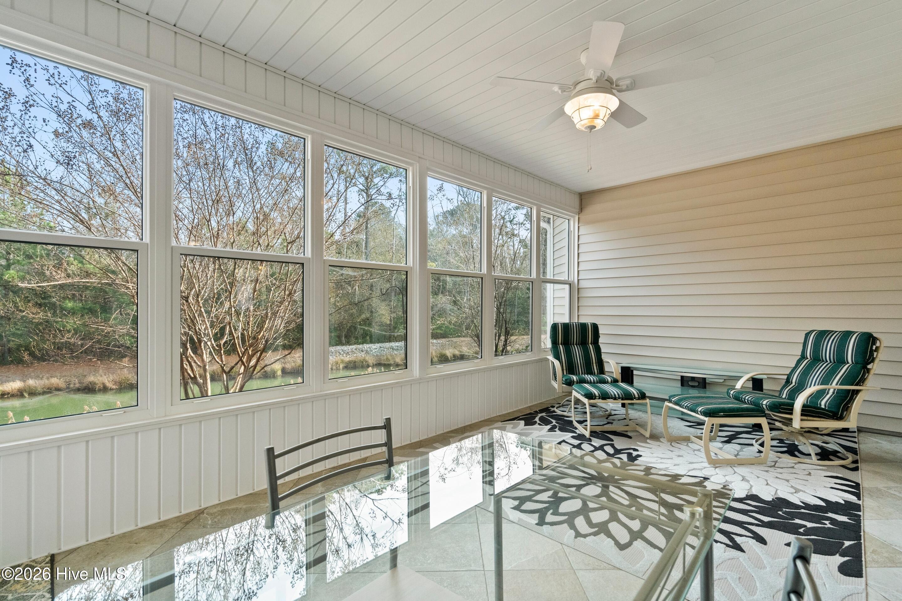 100547652 | Photo 49