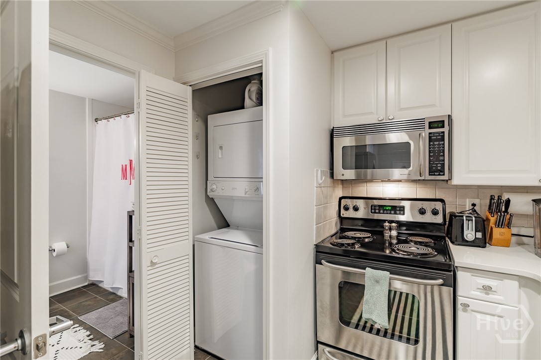 250 W Broad Street 714