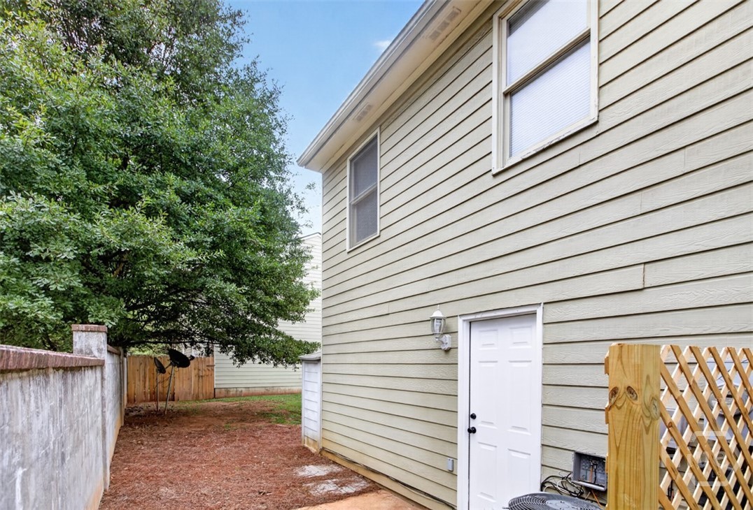 34th image of 125 Dennis Dr #F, Athens, GA 30605 | MLS# CL362146