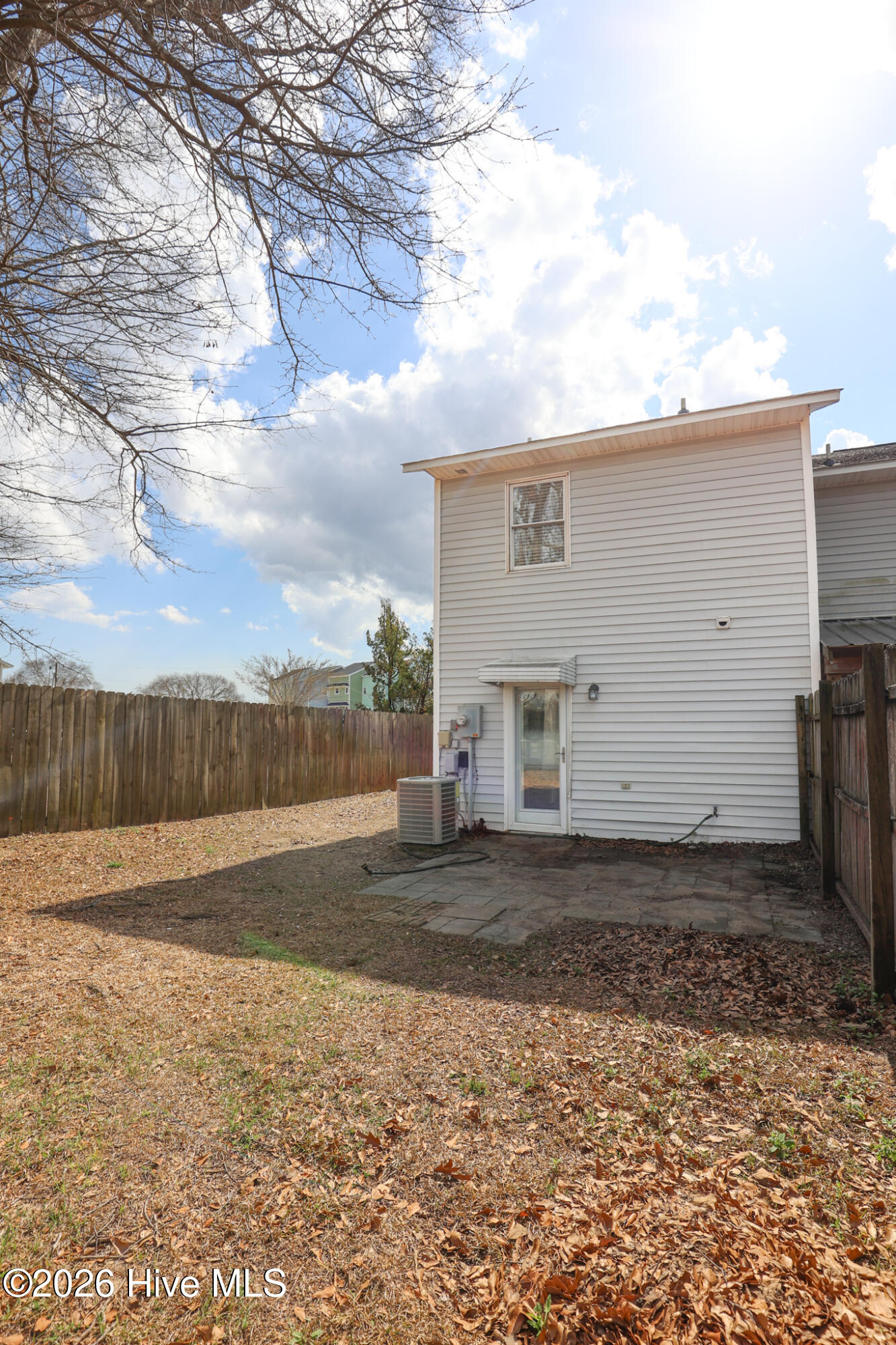 100559249 | Photo 29