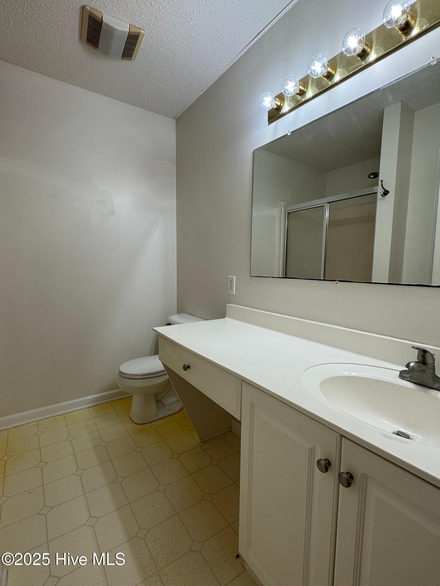 100539298 | Photo 17