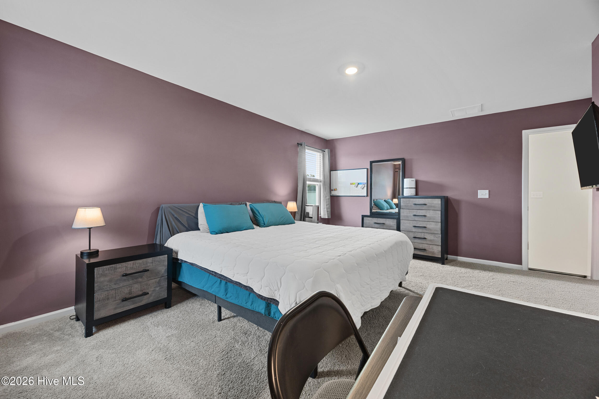 100561972 | Photo 22