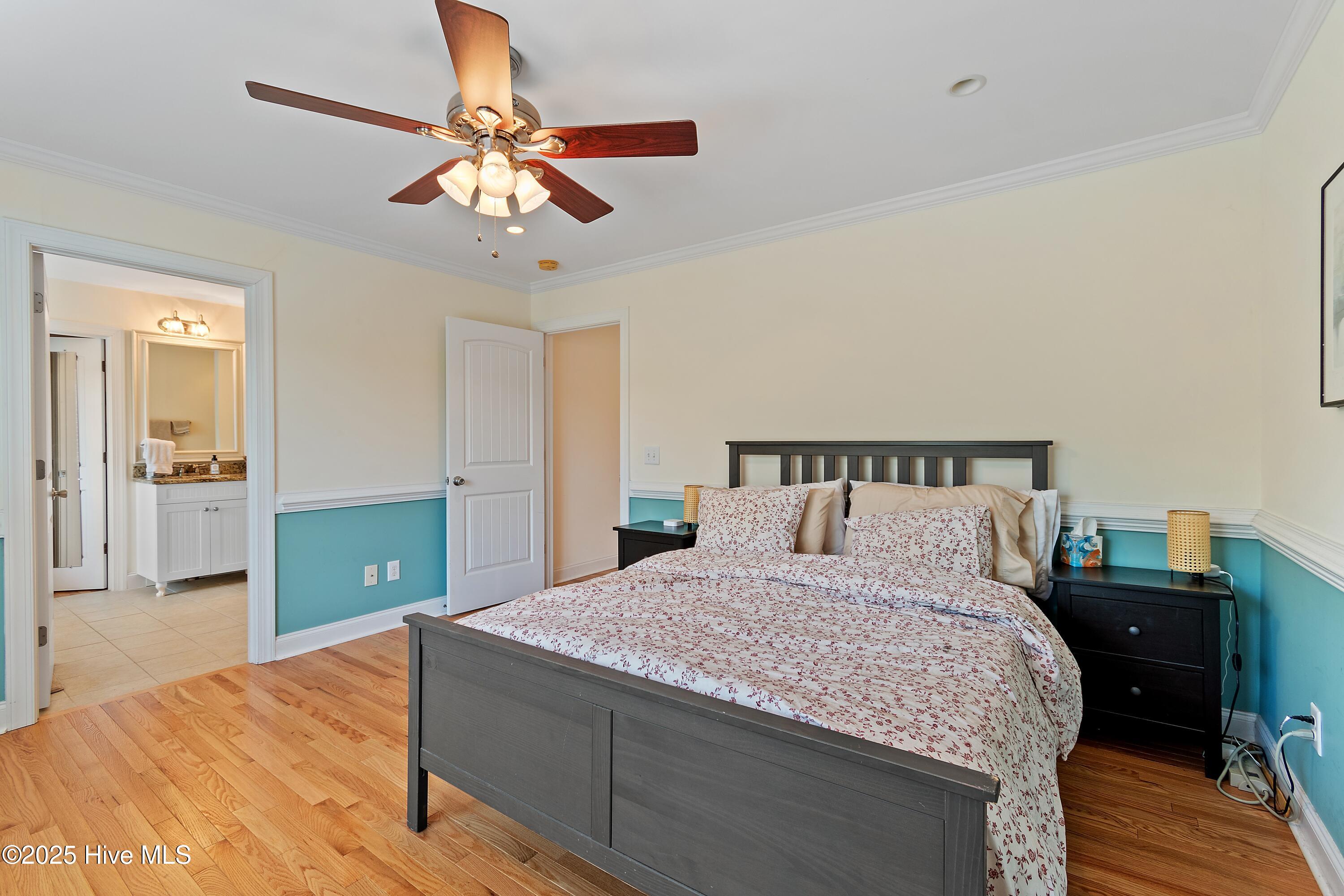 100520830 | Photo 49