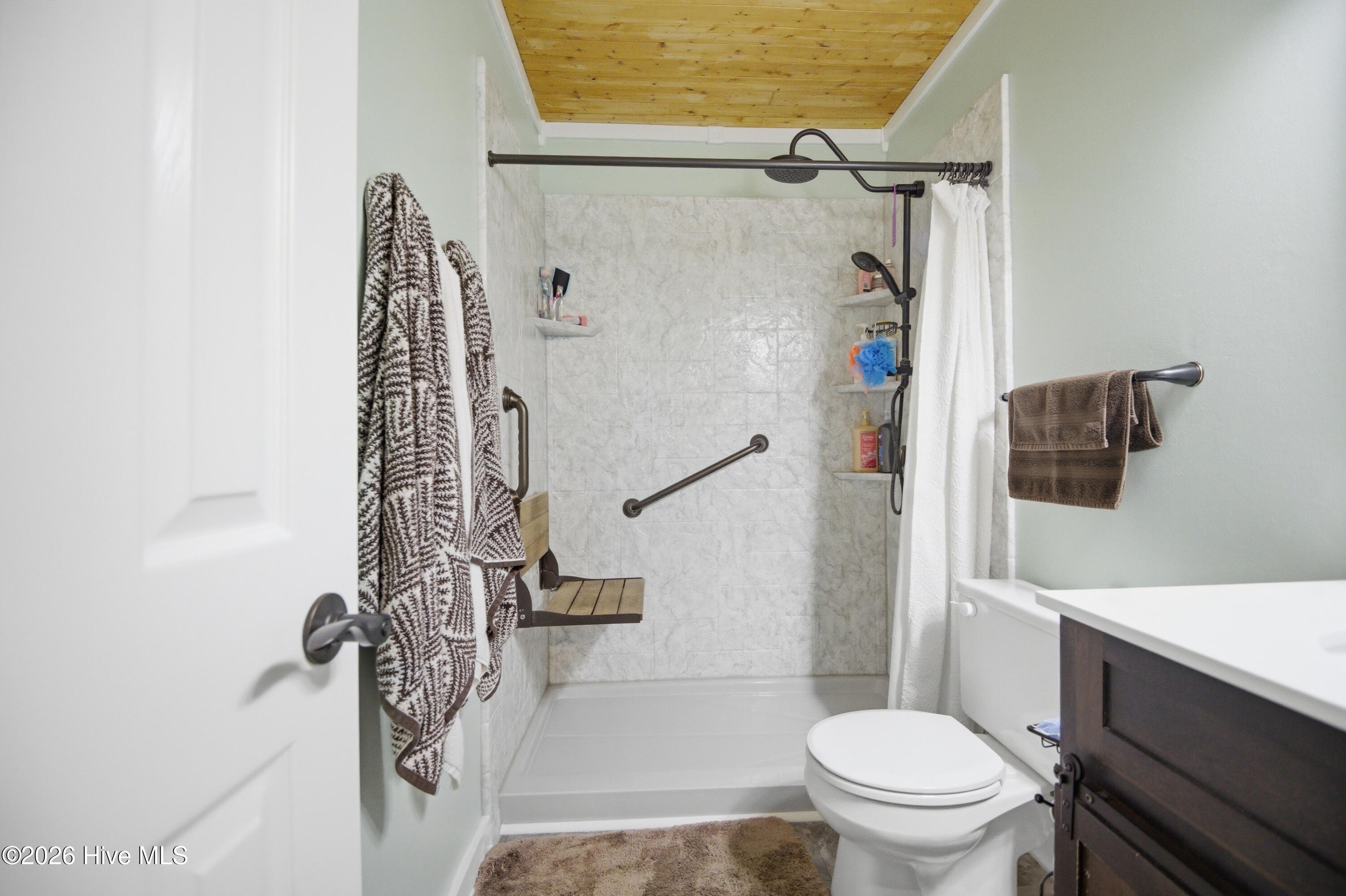 100565180 | Photo 27