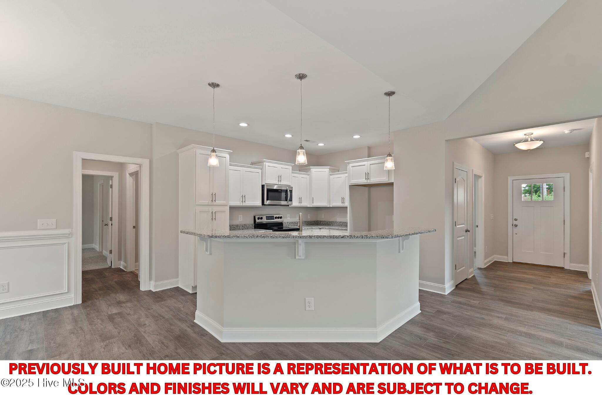 100550527 | Photo 14