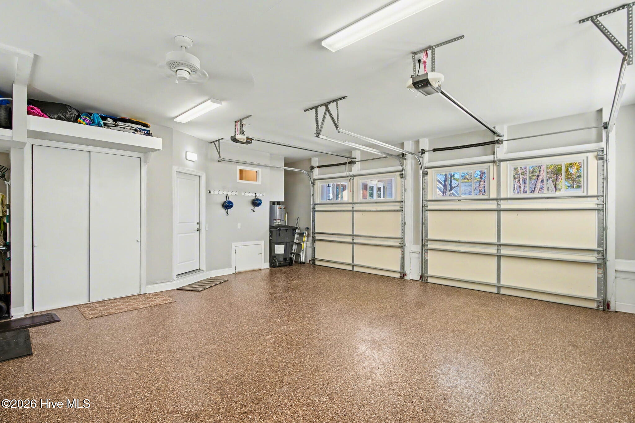 100549590 | Photo 42