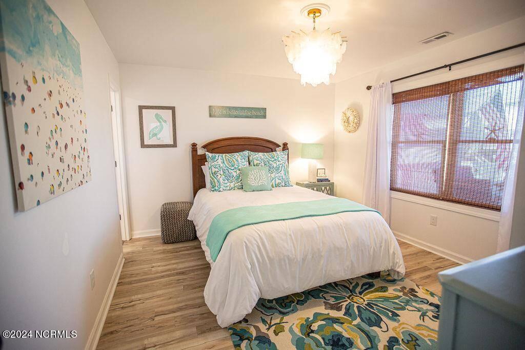 100558410 | Photo 19